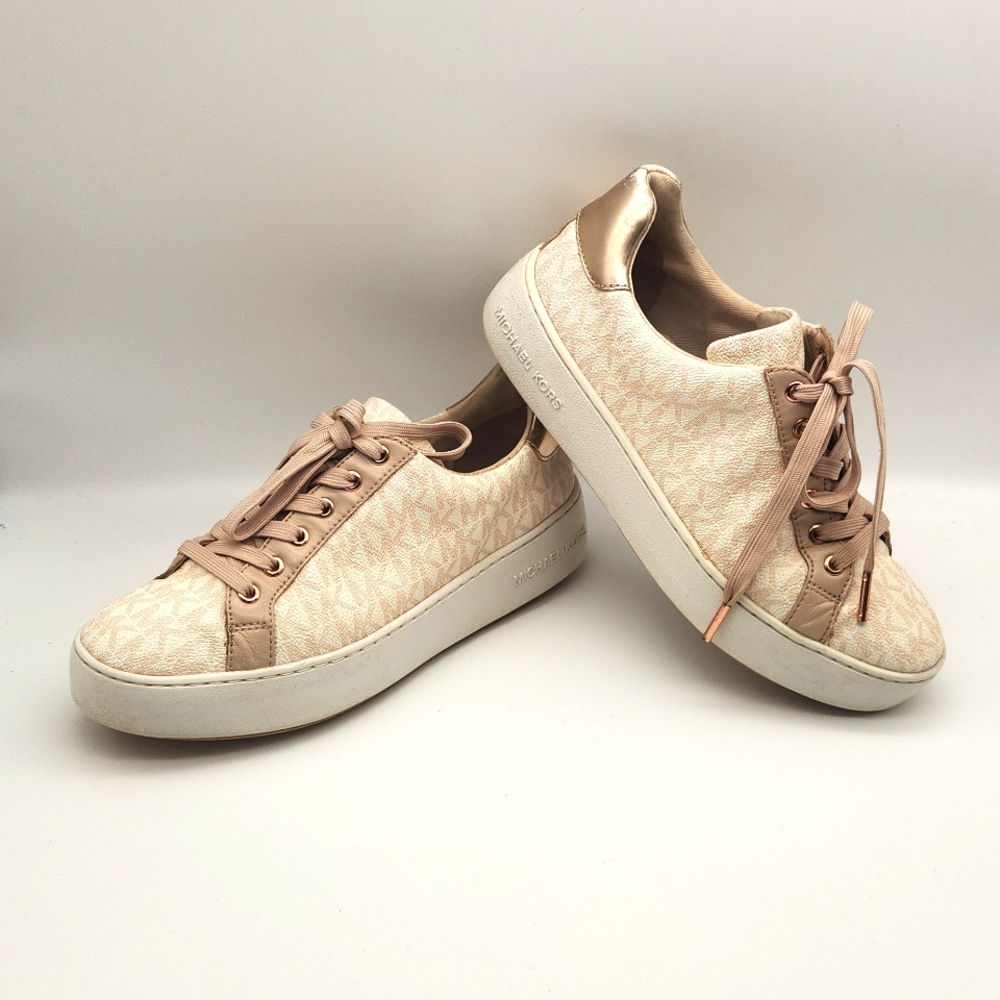 MICHAEL KORS Poppy Sneaker in Soft Pink. *EUC* size 7